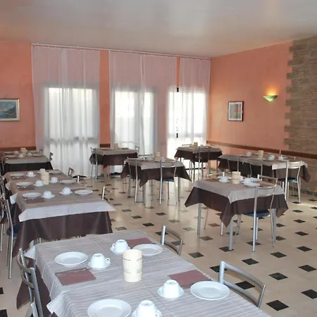 Hotell Numi Rimini