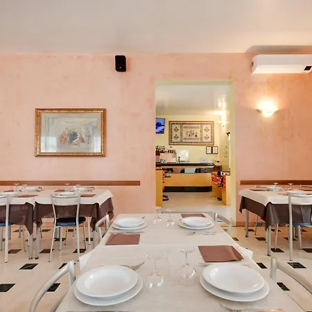 Numi Hotel