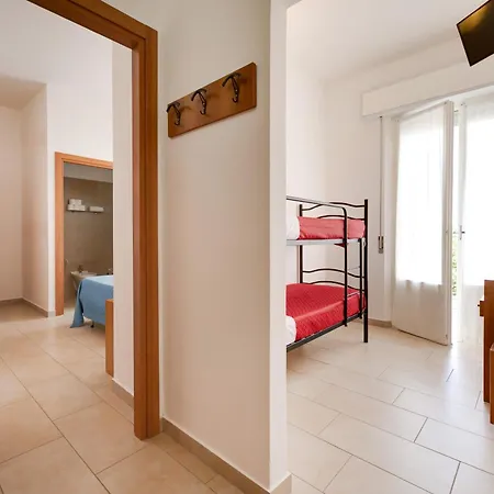 Hotel Numi 2*