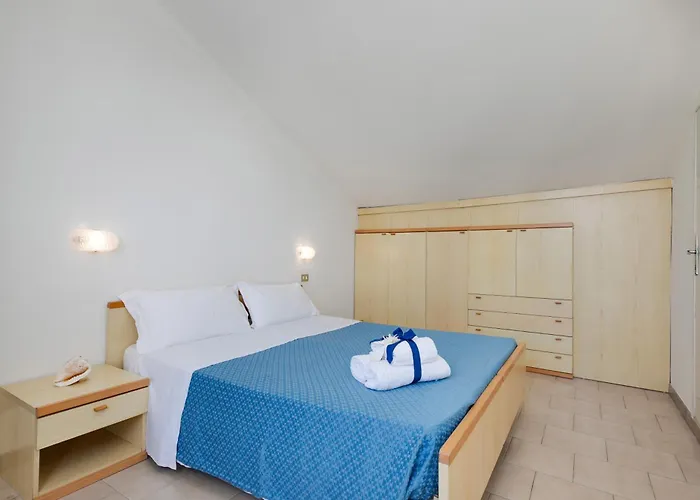 Hotel Numi 2*
